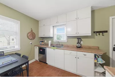 3209 Hampshire Avenue S, Saint Louis Park, MN 55426 - Photo 10
