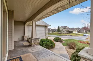 10502 Vera Cruz Dr N, Brooklyn Park, MN 55443 - Photo 6