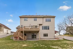 10502 Vera Cruz Dr N, Brooklyn Park, MN 55443 - Photo 52