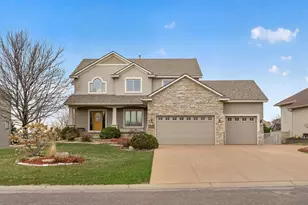 10502 Vera Cruz Dr N, Brooklyn Park, MN 55443 - Photo 4