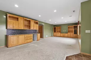 10502 Vera Cruz Dr N, Brooklyn Park, MN 55443 - Photo 38