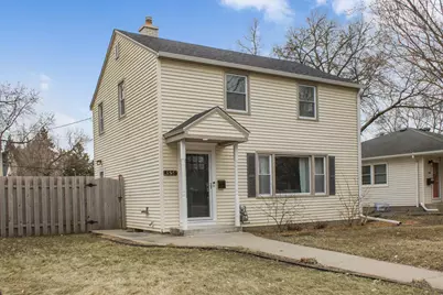 4556 Zenith Avenue N, Robbinsdale, MN 55422 - Photo 2