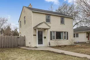 4556 Zenith Ave N, Robbinsdale, MN 55422 - Photo 2