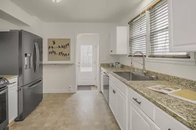 4556 Zenith Avenue N, Robbinsdale, MN 55422 - Photo 8