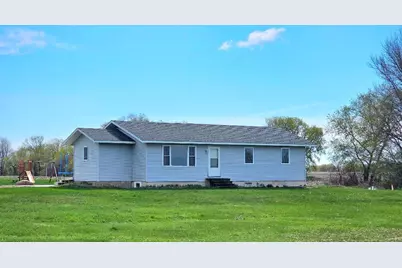 16404 440th Avenue, Morris, MN 56267 - Photo 2