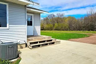 16404 440th Ave, Morris, MN 56267 - Photo 6
