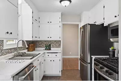 5657 Maryland Avenue N, Crystal, MN 55428 - Photo 8