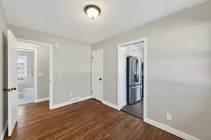 5657 Maryland Ave N, Crystal, MN 55428 - Photo 16