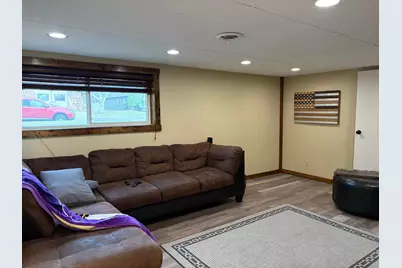 902 5th Avenue SE, Pipestone, MN 56164 - Photo 10