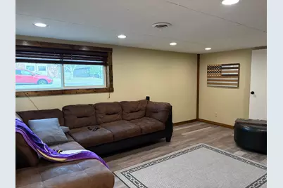 902 5th Avenue SE, Pipestone, MN 56164 - Photo 10