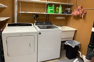 902 5th Ave SE, Pipestone, MN 56164 - Photo 16