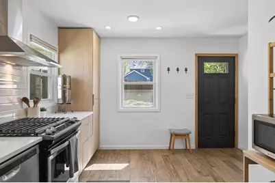 1001 34th Avenue NE, Minneapolis, MN 55418 - Photo 16