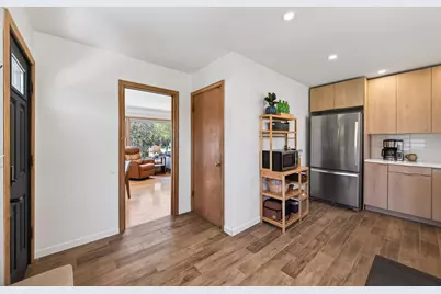 1001 34th Avenue NE, Minneapolis, MN 55418 - Photo 18