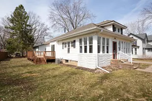 109 S Dallas St, River Falls, WI 54022 - Photo 2