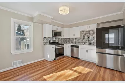 761 Bartelmy Lane N, Maplewood, MN 55119 - Photo 2