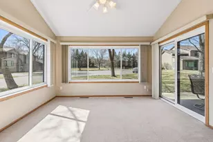 13180 Gemstone Ct, Apple Valley, MN 55124 - Photo 10