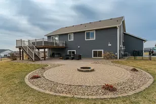 1442 N Pine Dr NE, Pine Island, MN 55963 - Photo 40