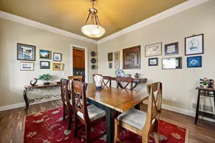 2020 Edgewood Ct, Chanhassen, MN 55317 - Photo 12