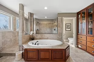 2020 Edgewood Ct, Chanhassen, MN 55317 - Photo 52