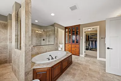 2020 Edgewood Court, Chanhassen, MN 55317 - Photo 52