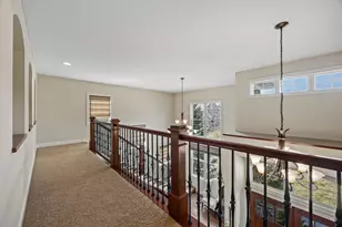 2020 Edgewood Ct, Chanhassen, MN 55317 - Photo 44