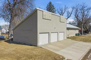 226 3rd Ave S, Brownton, MN 55312 - Photo 6