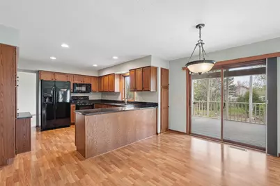 2203 Leyland Bay, Woodbury, MN 55125 - Photo 4