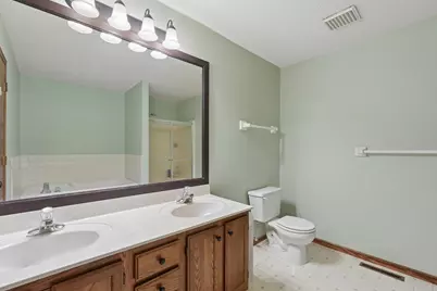 2203 Leyland Bay, Woodbury, MN 55125 - Photo 14