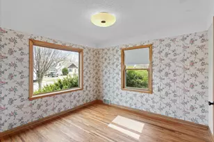 3273 Drew Ave N, Robbinsdale, MN 55422 - Photo 4