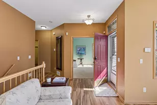 724 Gilfillan Ln, White Bear Township, MN 55127 - Photo 6