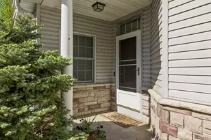 724 Gilfillan Ln, White Bear Township, MN 55127 - Photo 4