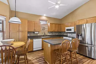 724 Gilfillan Ln, White Bear Township, MN 55127 - Photo 20