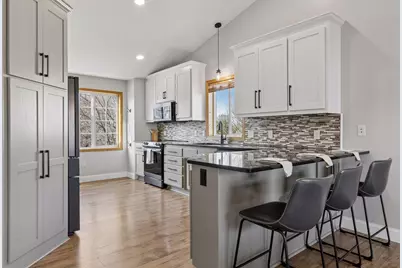 639 129th Avenue NE, Blaine, MN 55434 - Photo 4