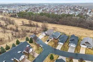 3529 S Pointe Dr, Hastings, MN 55033 - Photo 2