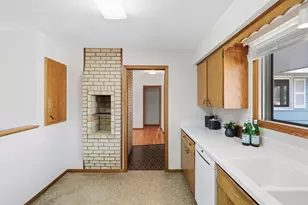 8409 32nd Pl N, Crystal, MN 55427 - Photo 12