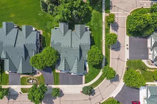 7021 Waterstone Ln, Woodbury, MN 55125 - Photo 32