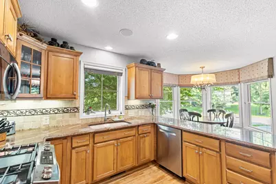 7021 Waterstone Lane, Woodbury, MN 55125 - Photo 6