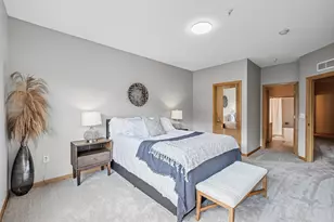 820 Emerald St, Saint Paul, MN 55114 - Photo 14
