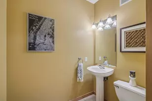 820 Emerald St, Saint Paul, MN 55114 - Photo 10