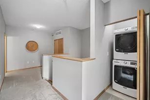 820 Emerald St, Saint Paul, MN 55114 - Photo 20
