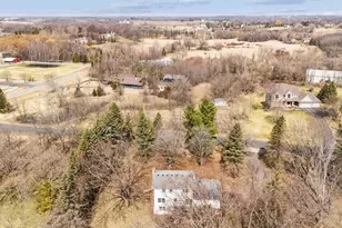6325 Wood Hill Ln, Maple Plain, MN 55359 - Photo 10