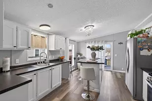 2695 Alissa Ln, Maplewood, MN 55119 - Photo 8