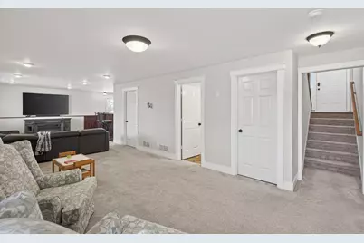 929 Farmers Ridge Trail, Belle Plaine, MN 56011 - Photo 16