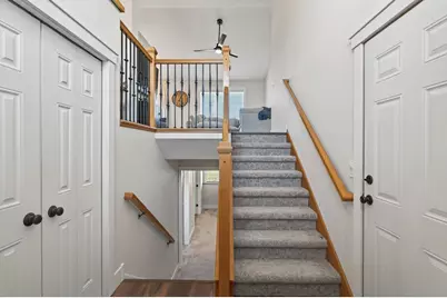 929 Farmers Ridge Trail, Belle Plaine, MN 56011 - Photo 4