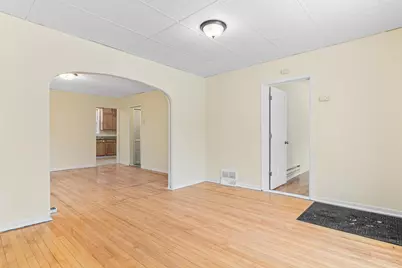 1070 21st Avenue SE, Minneapolis, MN 55414 - Photo 2