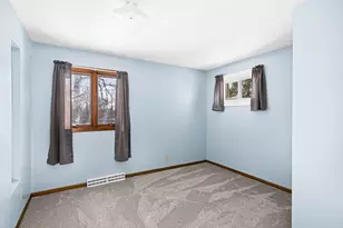 540 W Redwing St, Duluth, MN 55803 - Photo 24