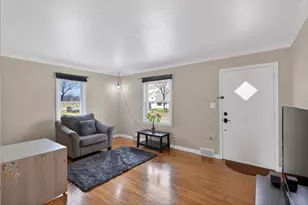 1736 Montana Ave E, Saint Paul, MN 55106 - Photo 4