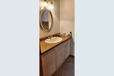 1306 Crestview Road, Albert Lea, MN 56007 - Photo 10