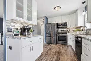 19380 Everest Path, Farmington, MN 55024 - Photo 6