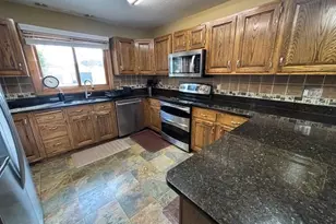 333 5th Ave NE, Chisholm, MN 55719 - Photo 8